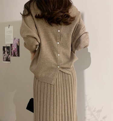 美利奴超细时尚洋气风系扣羊毛衫