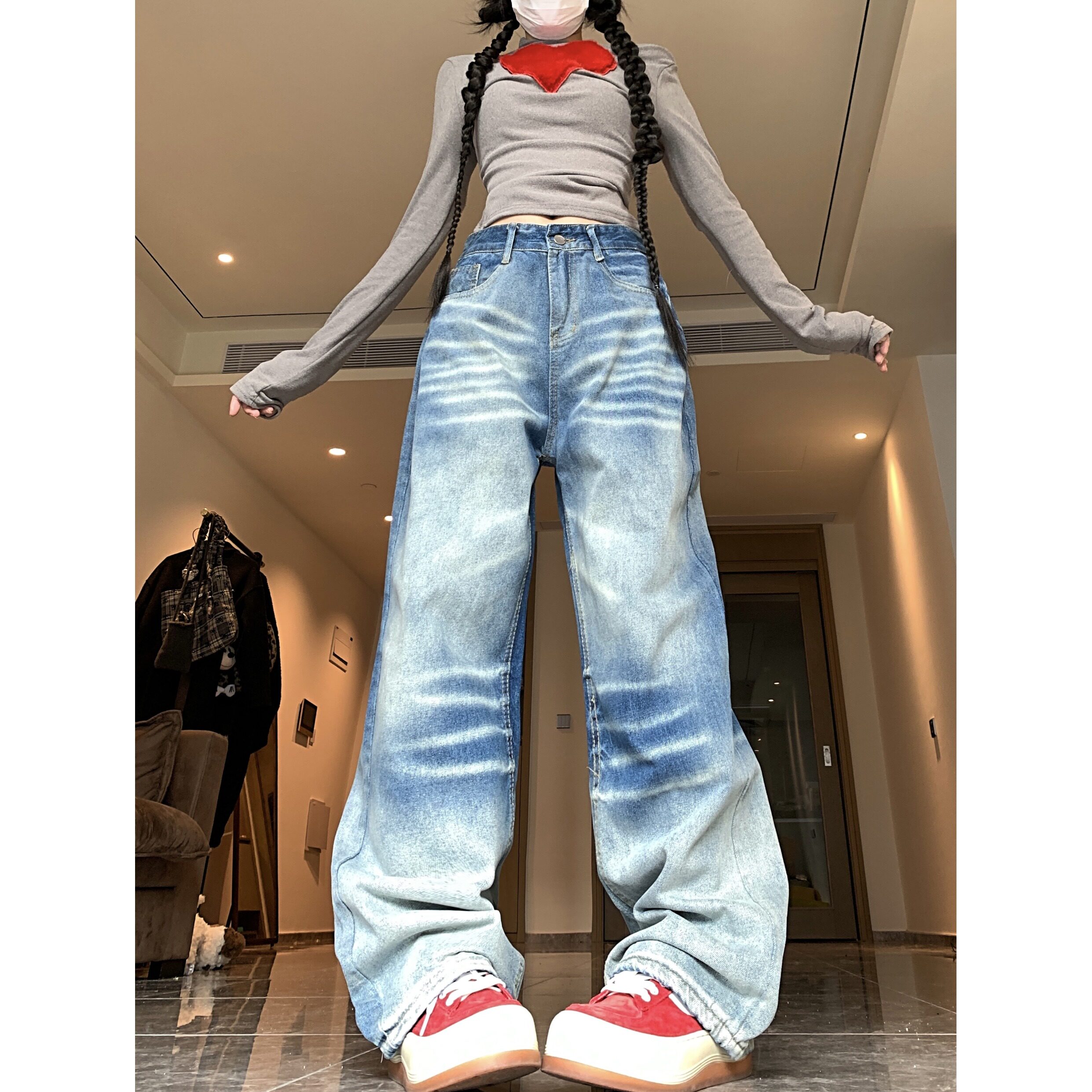 四季2025复古蓝色牛仔长裤新款宽松水洗水波纹直筒阔腿拖地，女装牛仔裤，电商A306A