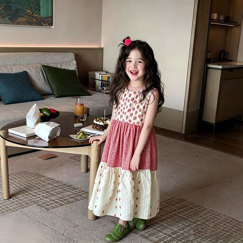 女童碎花拼接连衣裙2026款女孩