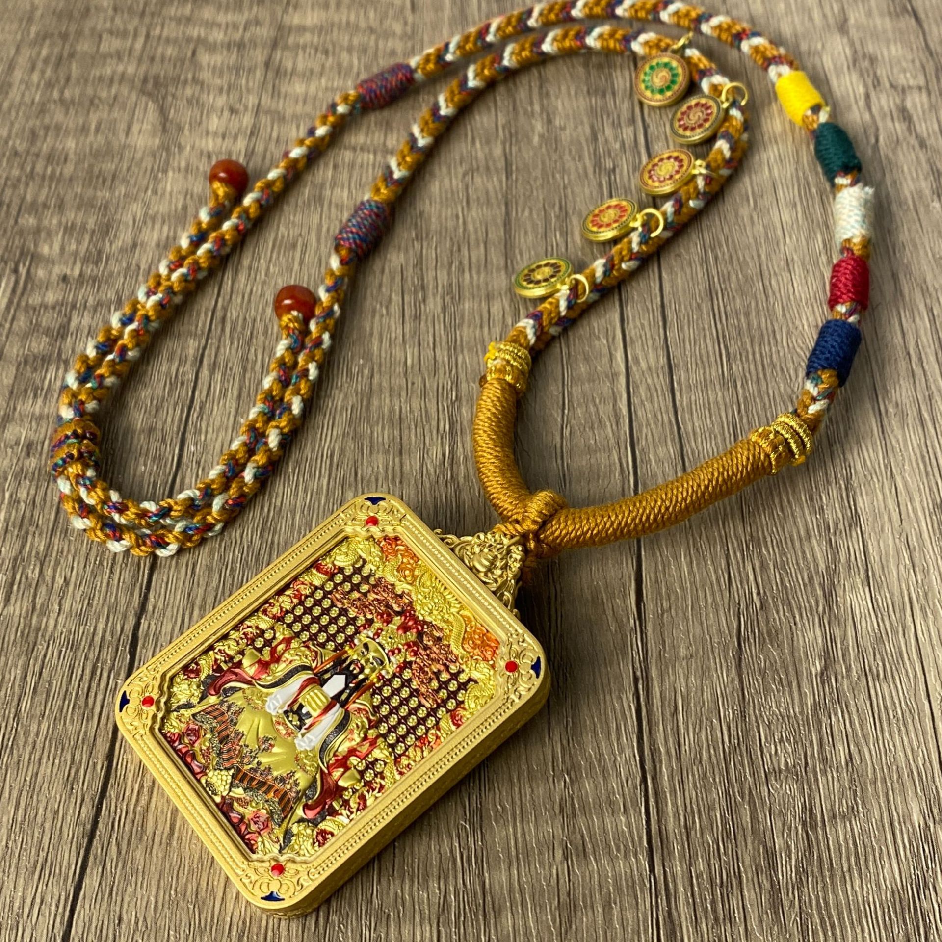 五路财神唐卡本命佛描金吊坠