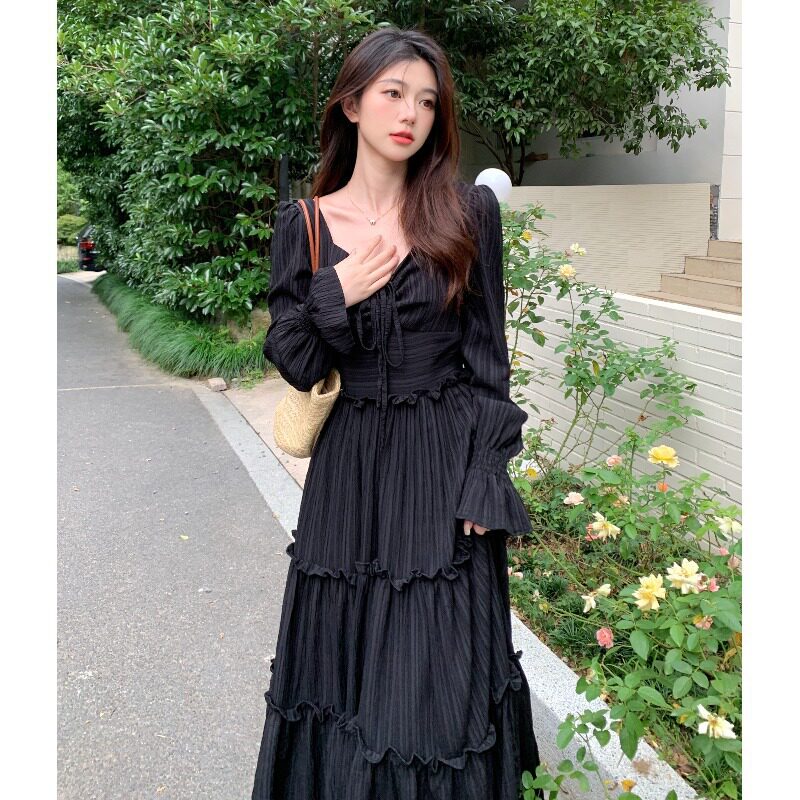 微胖女生梨形身材黑色连衣裙感大码女装长袖裙子胖mm遮肚显瘦