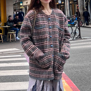 2026秋冬新款混色小香风针织开衫彩色条纹毛衣宽松中长款圆领外套