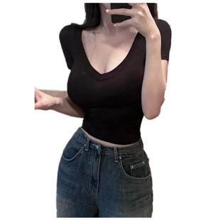 纯欲气质性感显胸大夏季新款2026时尚V领微透显身材短袖T恤上衣女