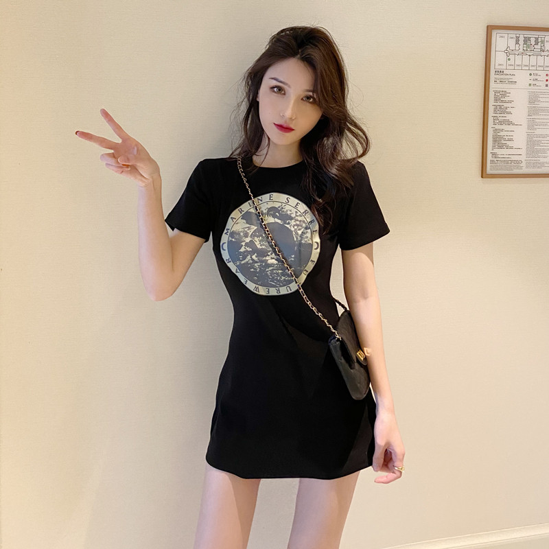 2021夏装新款t恤裙修身收腰显瘦气质性感包臀打底连衣裙御姐女装