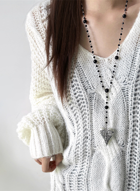 哥特暗黑风长款串珠爱心吊坠项链