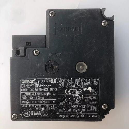 议价安全门门锁开关 型号: D4NL-1DFA-