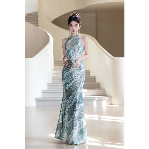 宴会气质晚礼服裙女年会主持人挂脖小众高端轻奢订婚鱼尾裙高级感