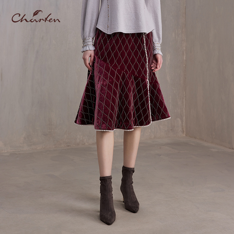 时尚百搭显瘦重工钉珠亮片半身裙