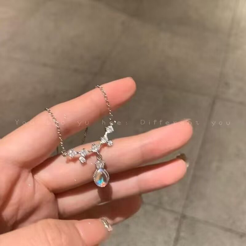 月光石项链锁骨链轻奢小众高级感
