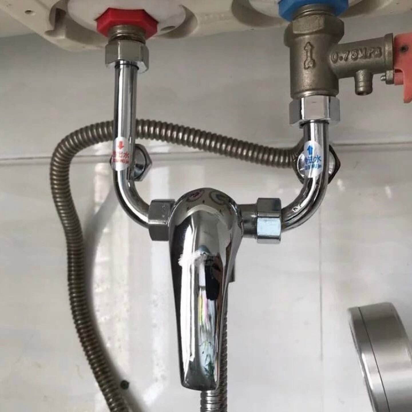 通用增压花洒U型阀水龙头配件冷热混合大全淋浴明装开关配大全