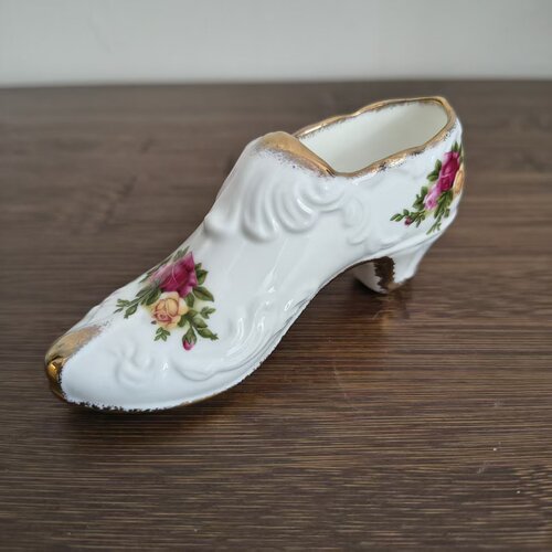 Royal Albert 皇家阿尔伯特 老镇玫瑰小瓷鞋 花卉纹饰摆件瓷靴子