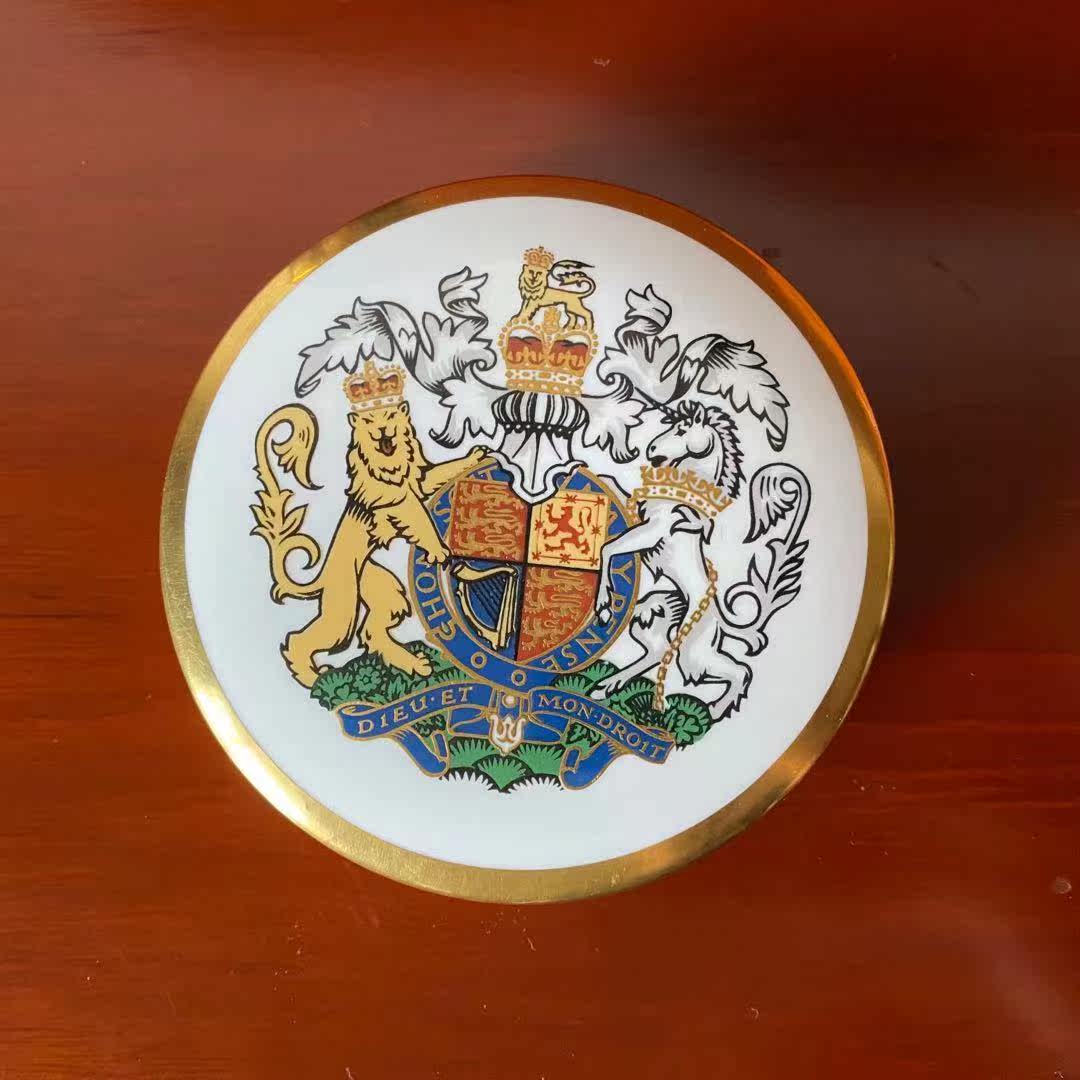 Coalport 1977年 伊丽莎白女王登基 25周年银禧首饰罐 骨瓷首饰盒