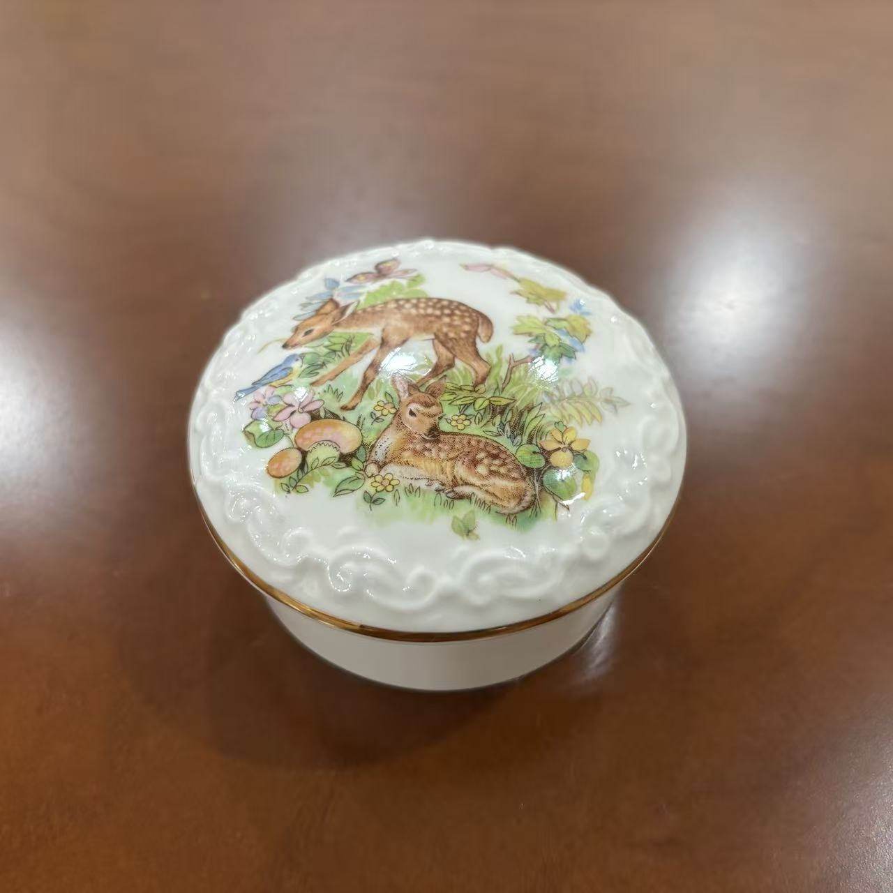 西洋瓷器收藏 英国骨瓷纹饰描金装饰摆件首饰盒 中古瓷罐盖盒