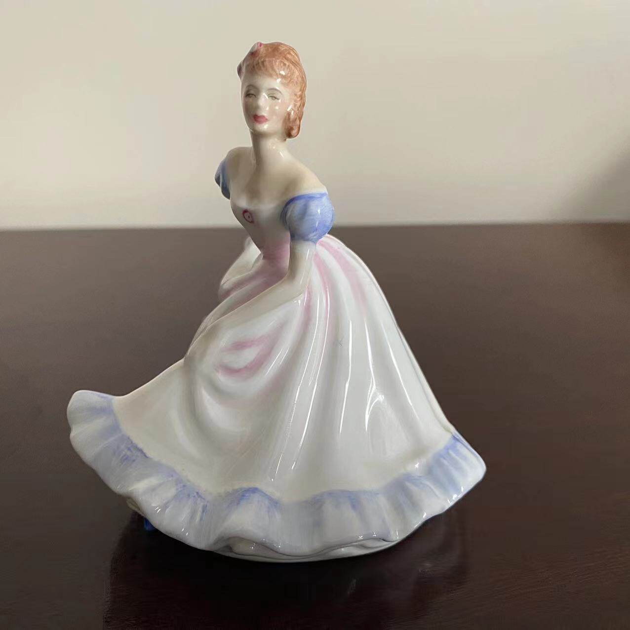 Royal Doulton 道尔顿 1970年中古瓷娃娃 NINETTE尼内特瓷偶摆件