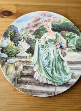Royal Doulton 皇家道尔顿 1991年 Fair Lady 贵妇人装饰盘收藏碟