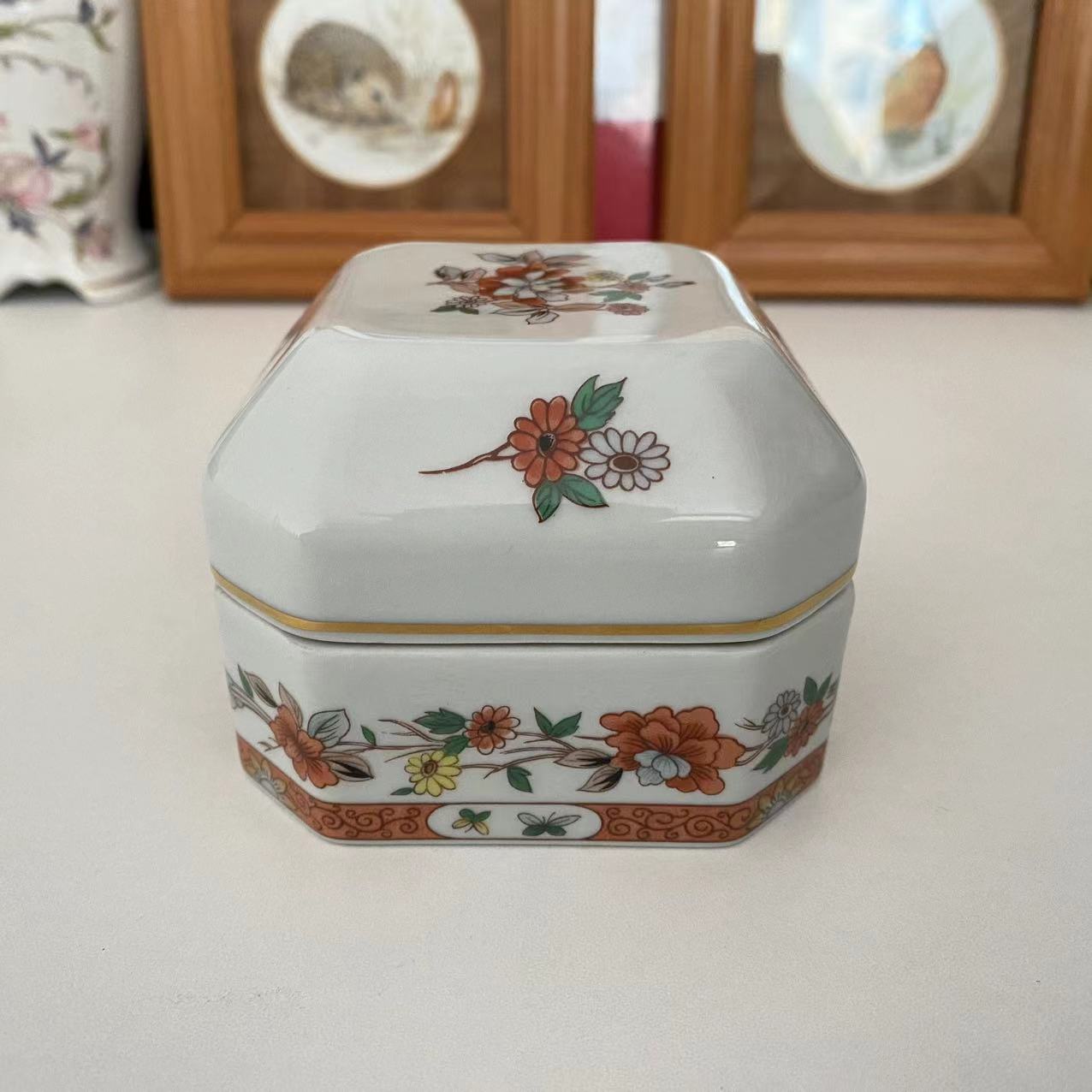 Vista Alegre 葡萄牙国宝瓷器 客厅盖罐首饰盒 玄关收藏摆件瓷罐