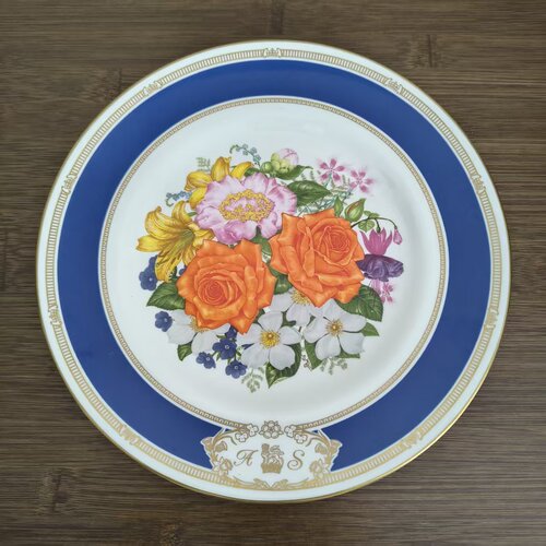 Royal Worcester 皇家伍斯特 1986年 纪念皇家婚礼收藏花卉装饰盘