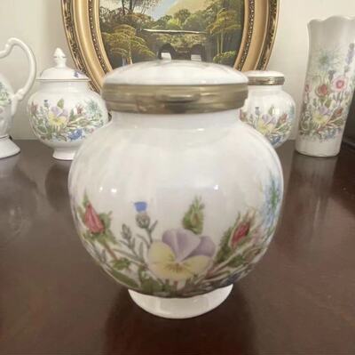 AYNSLEY 安兹丽 WILD TUDOR 都铎野花描金骨瓷翻盖罐 装饰首饰盒
