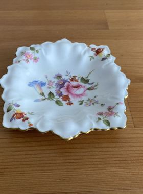 Royal Crown Derby 皇家皇冠德贝 花束描金八角摆件小碟 首饰盘