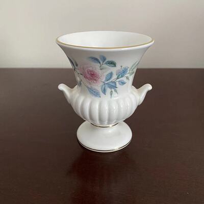 Wedgwood 韦奇伍德 Mist Rose迷雾玫瑰装饰花瓶 英国双耳瓷杯烛台