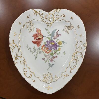 Bisto 英国瓷器收藏 百年古董手绘描金花卉心形收藏盘 赏盘摆件碟