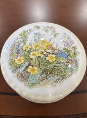 Royal Doulton 皇家道尔顿 1990年老鼠搬家春天系列饰品罐 首饰盒