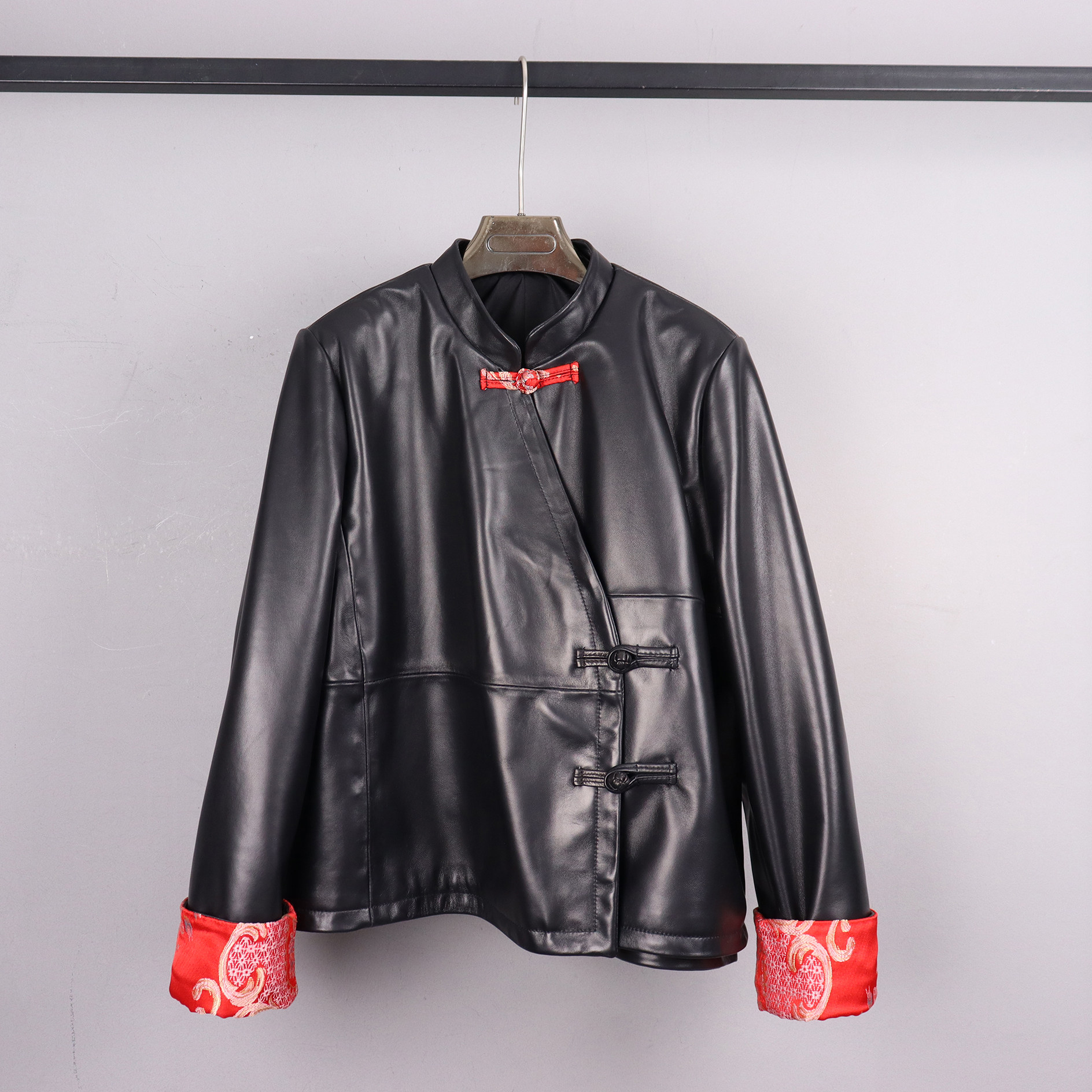 时尚真皮新中式羊皮皮衣女短款立领盘扣修身显瘦高级感长袖外套,女装/女士精品,皮衣,淘宝优惠券,粉丝福利购,淘宝优惠卷