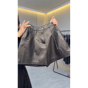 新款真皮酷黑极简风短裤女款高腰A版显瘦阔腿裤休闲宽松显瘦皮裤