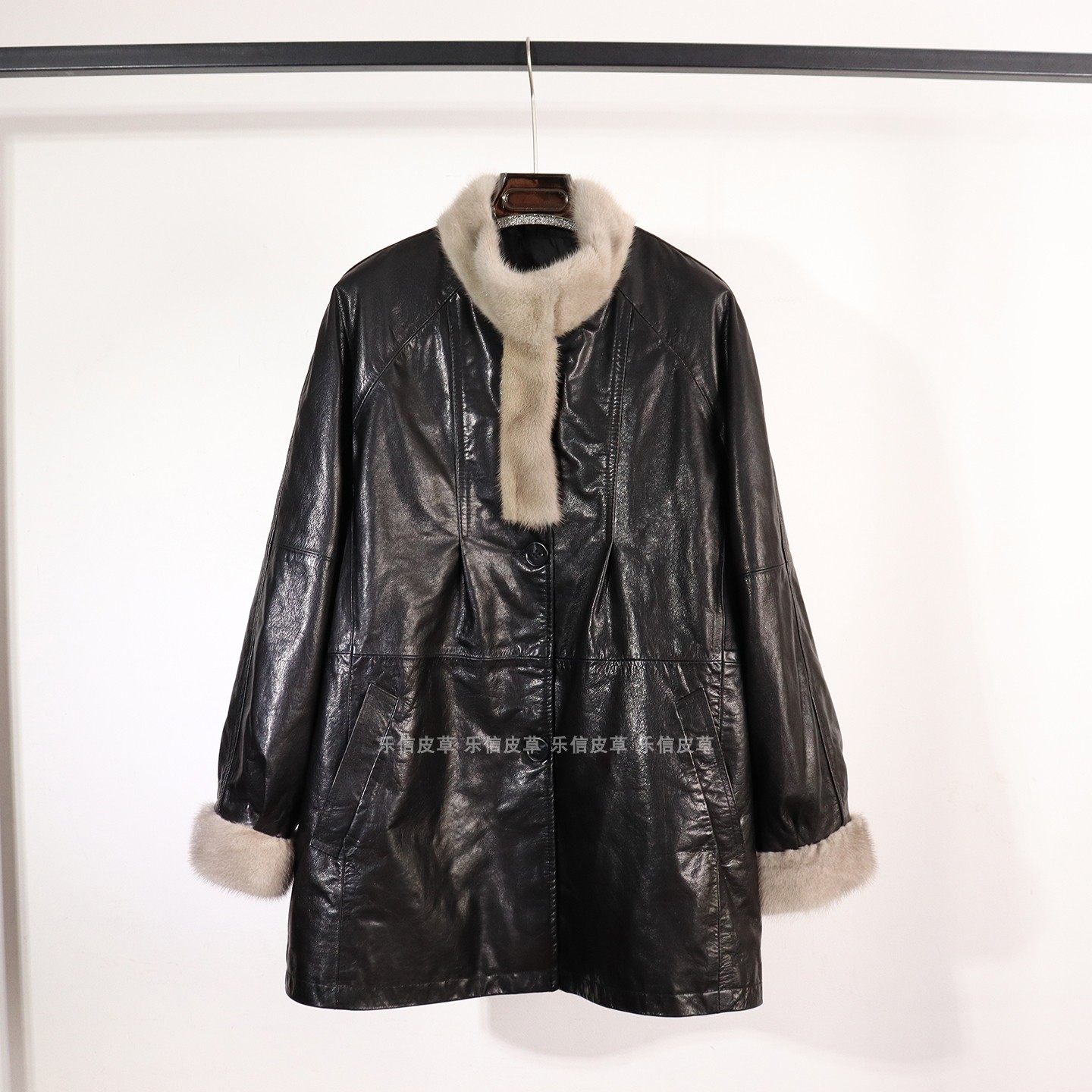 2025新款立领皮衣女中长款水貂毛领真皮单排扣宽松保暖长袖外套,女装/女士精品,皮衣,淘宝优惠券,粉丝福利购,淘宝优惠卷