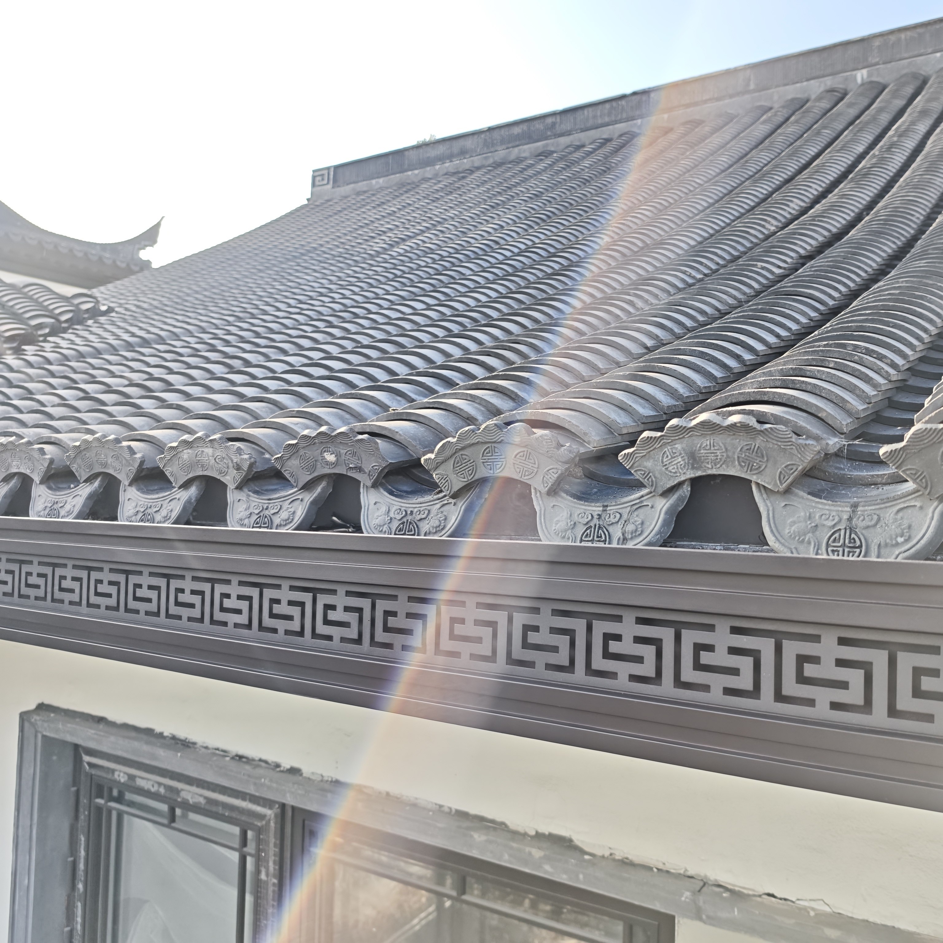 定制新中式回纹带灯雨水槽铝合金天沟檐沟屋檐雨水槽成品天沟檐沟