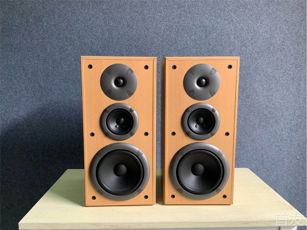 二手丹麦原装尊宝e630经典发烧书架音箱.