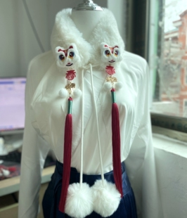 原创虎头别针胸针 超百搭红色穗子长流苏 毛球可爱汉服配饰 吊坠