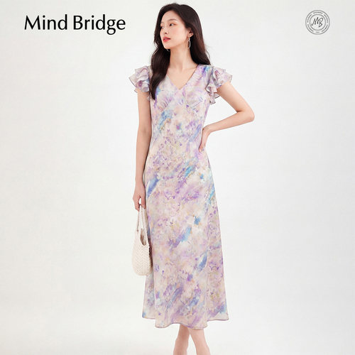 MindBridge修身V领碎花连衣裙