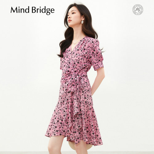 MindBridge法式V领复古碎花裙