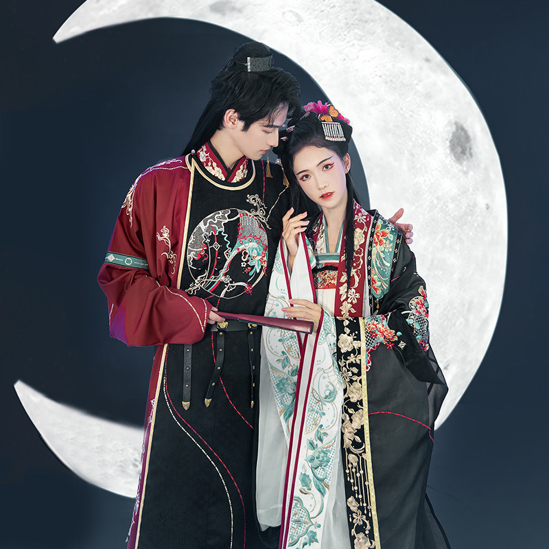 走秀款昼夜原创唐制华服图片