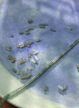天然绿草莓2*4mm管珠散珠子手工diy串珠手链项链饰品配件材料S712