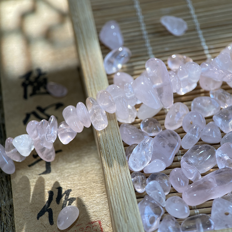 天然冰透粉水晶5*8mm有孔碎石手工diy串珠手链项链饰品材料S210