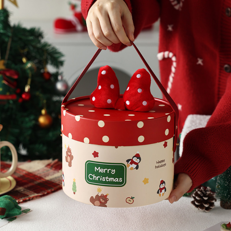 2025新款圣诞抱抱桶包装盒太妃糖礼品雪花酥打包烘焙曲奇饼干送人