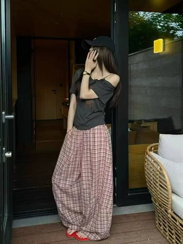 设计感腊肠狗印花斜肩T恤女装夏季韩系休闲宽松百搭格子裤女