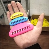 日式 挤牙膏器洗面奶小样牙膏挤压夹儿童手动护肤品挤压器卷压神器