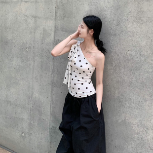 修身 斜肩绑带波点显瘦背心吊带女新款 百搭性感热辣上衣 夏季 E7Q8