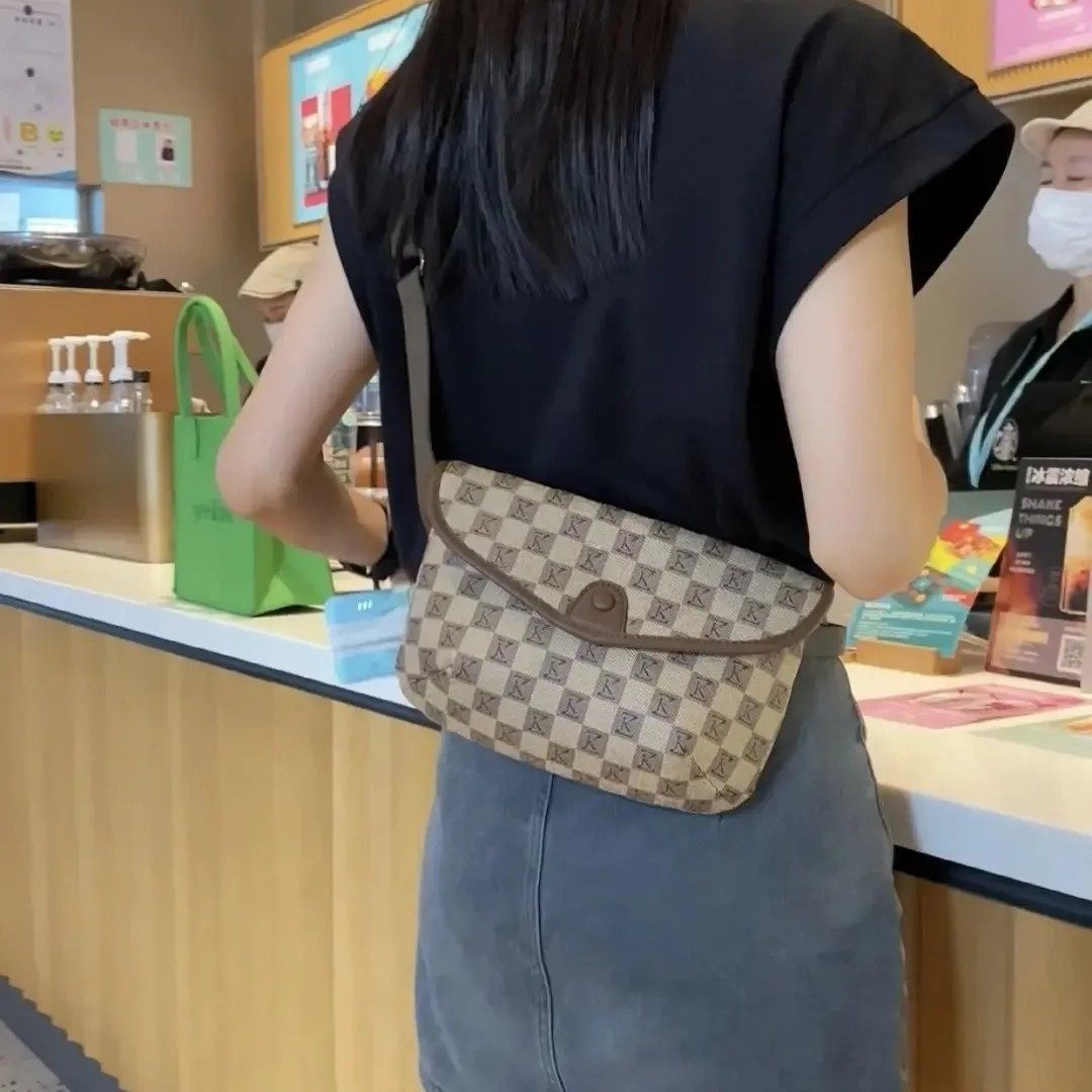 艾薇思曼2026新款时尚百搭高级感老花胸包爆款真皮女包单肩斜挎包