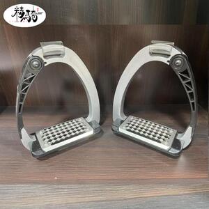 马术用品障碍马镫特技马镫安全蹬铝制轻型蹬马鞍配件蹬带马具新品