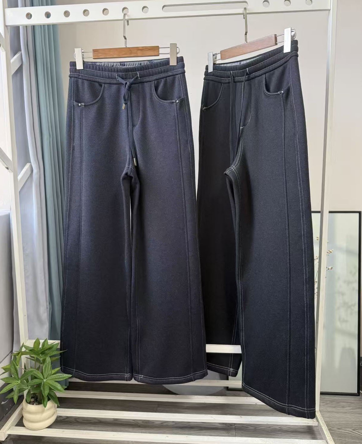 女款 2025秋季新款丹宁蓝高腰黑色窄版直筒阔腿裤宽松牛仔裤