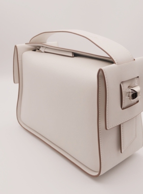 ZESH/泽尚 微笑中号斜挎包女包RACHEL手拎包单肩包高级经典小方包