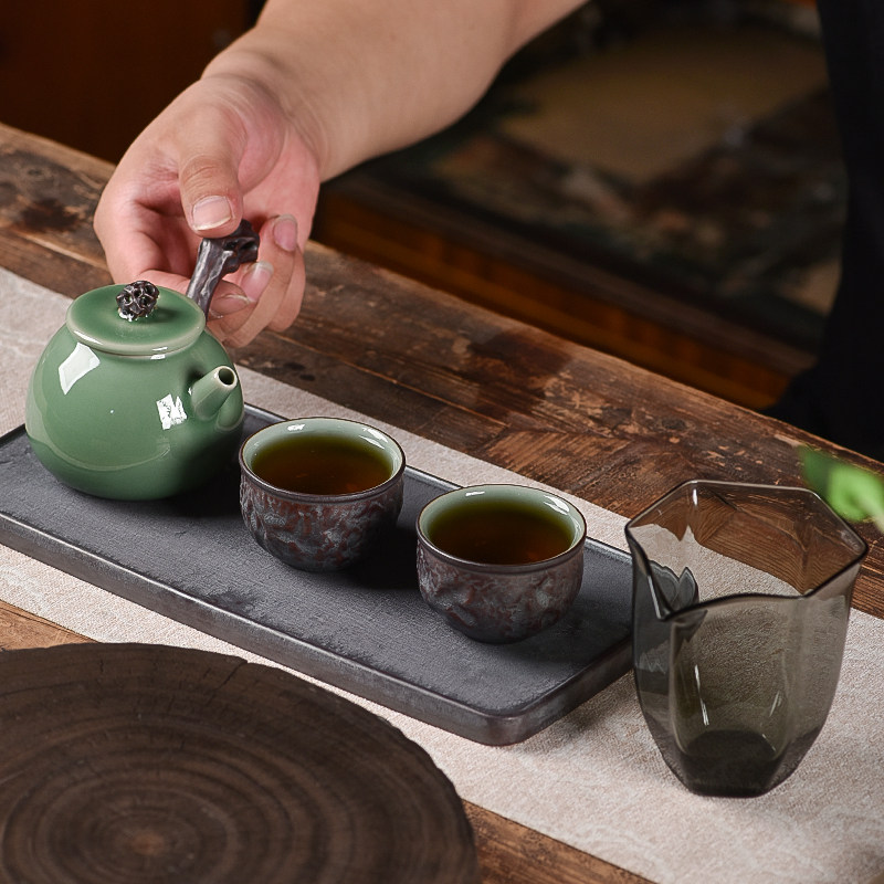 石来运转侧把茶具