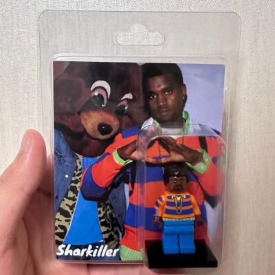 现货Kanye积木挂件辍学熊侃爷积木hiphop积木挂件Sharkiller积木