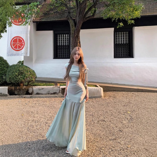 法式 小个子薄纱鱼尾包臀 露肩斜肩绿色连衣裙子女夏季 2025新款