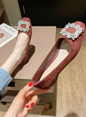 醉美C位~单鞋女2025新款平底法式水钻方扣晚风气质红色伴娘鞋子
