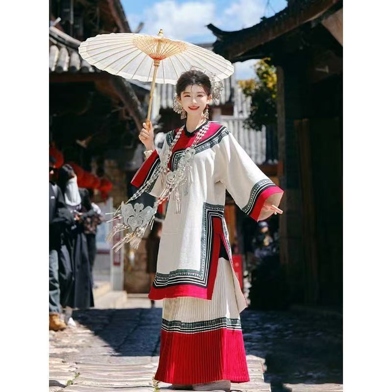 影楼新款少女彝族民族风旅拍服装